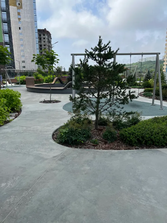 Студия с видом на лес и море