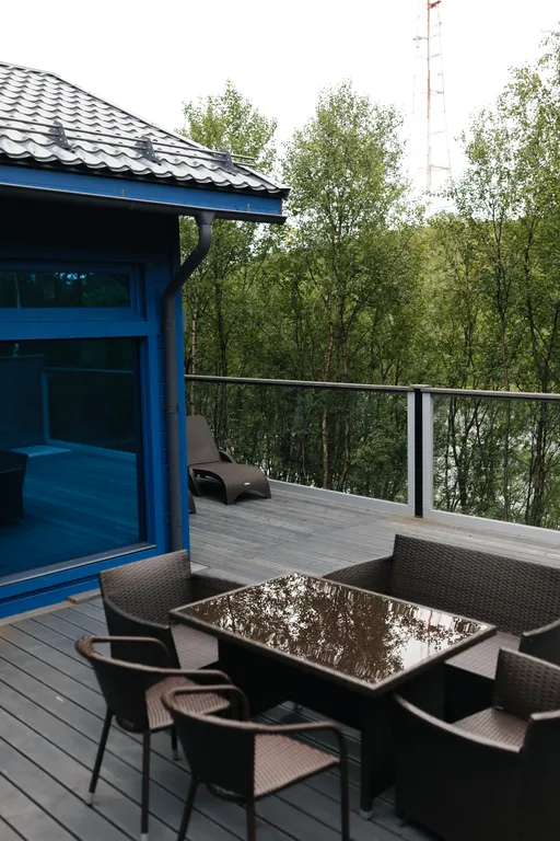 Дом с видом на озеро