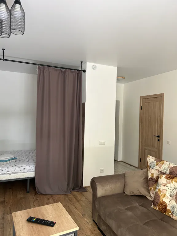 Студия с видом на лес