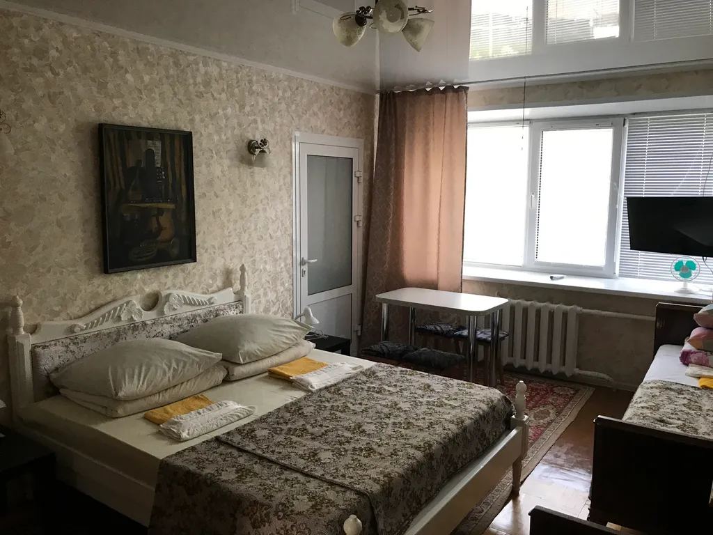 Семейный 4 х местный номер эконом в Гостевом доме