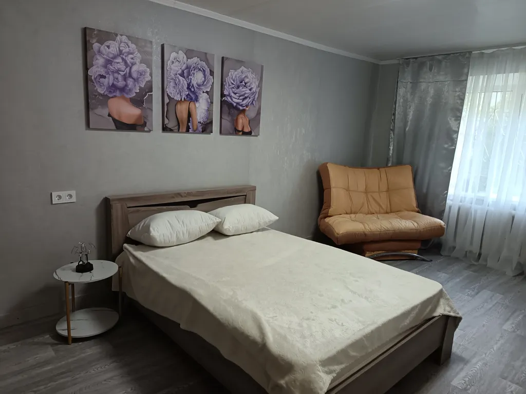 Квартира у медицинского института — аренда посуточно в Самара