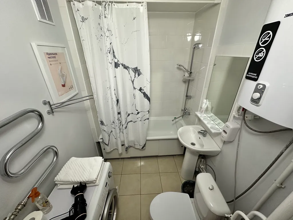 "В Гости!" на Строителей 90Б (1к квартира рядом с Кузнецким льдом)