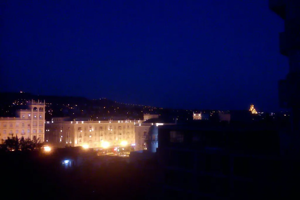 Двуспальная квартира около метро Марджанишвили