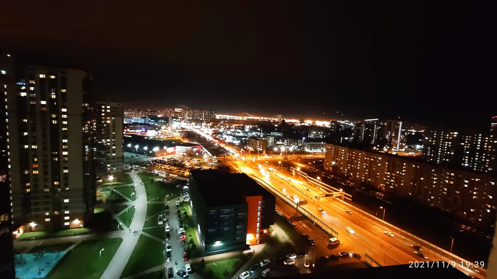 Квартира Апартаменты в ЖК Салют с потрясающим видом на ночные огни города! — Санкт-Петербург