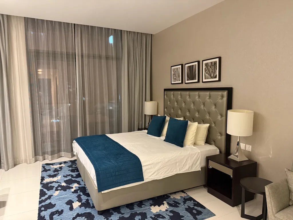 Студия у аэропорта Al Maktoum (DWC)