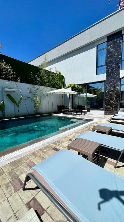 Коттедж с баней, бассейном и бунгало