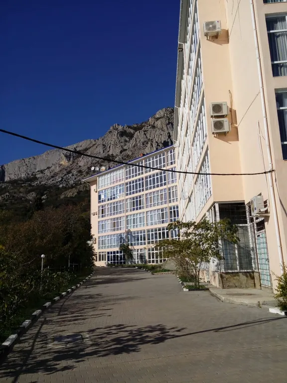 Апартаменты с видом на море, горы в новом доме над Форосским парком