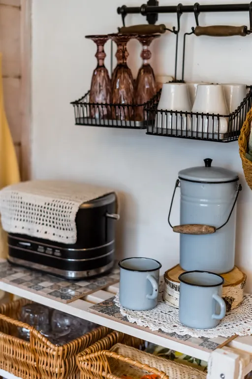 Хутор в лесу Розовый шмель