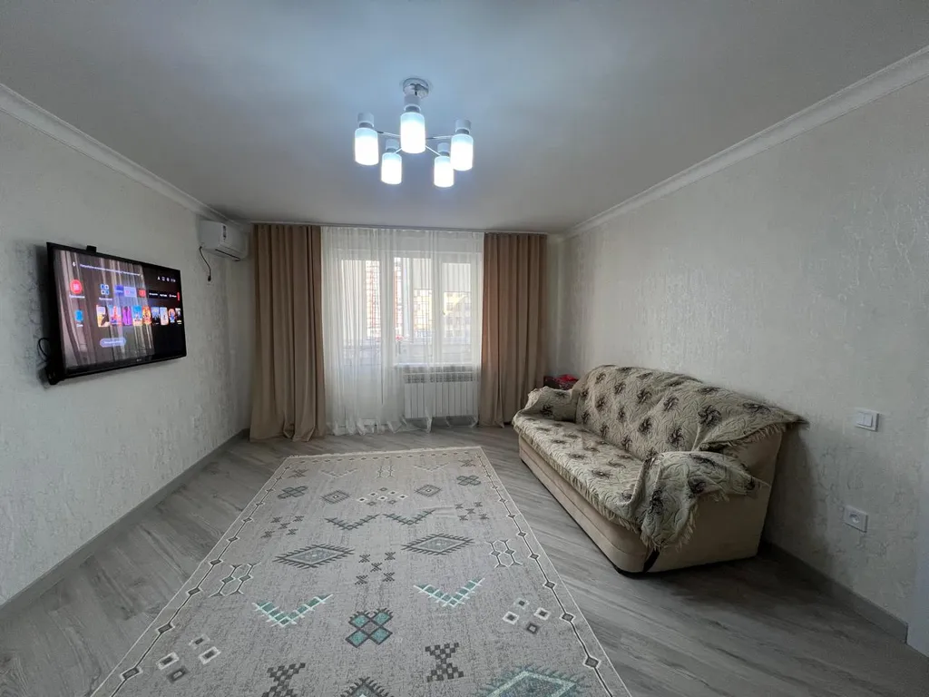 Новая квартира с евро ремонтом с отличной локацией