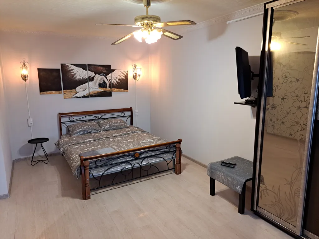 Квартира в центре города с видом на центральную площадь Победы