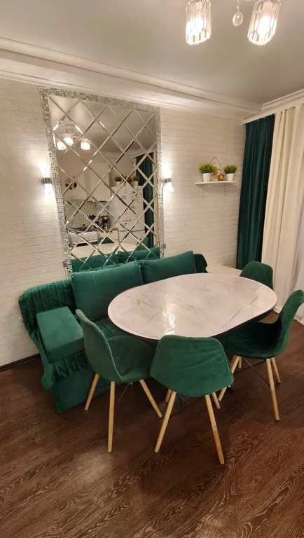 Уютные апартаменте в Университетском Золотой Лев " Изумрудные "