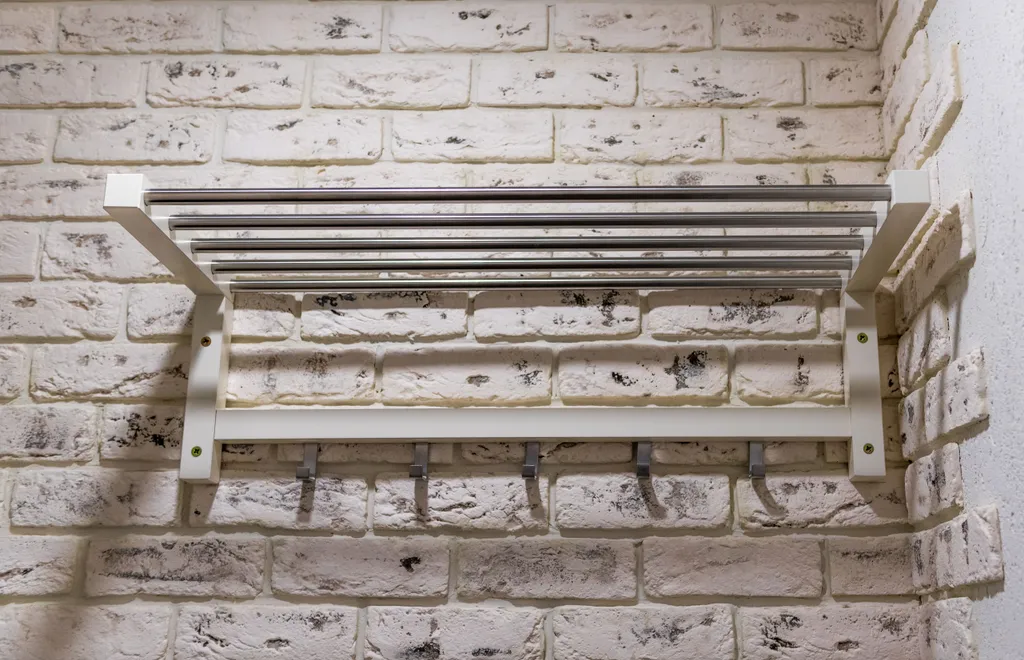 Уютная студия в центре города в стиле лофт с балконом