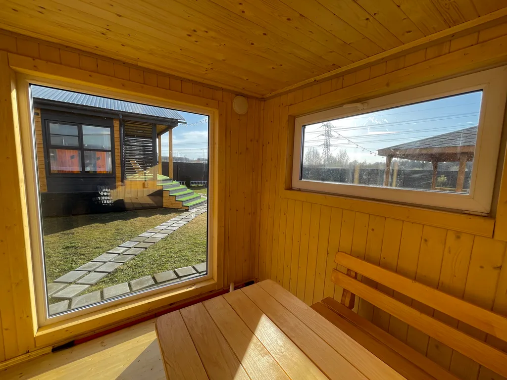 Коттедж с баней рядом с парком Малевича