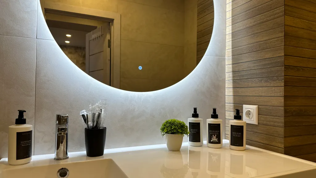 Яркий просторный апартамент около ЖД вокзала