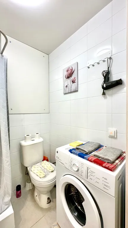 Истомáн в спальном микрорайоне