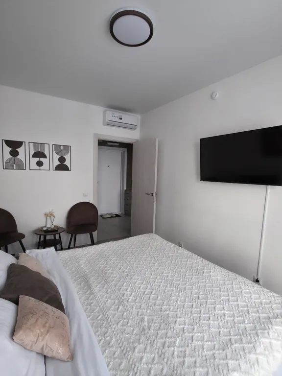 Квартира Однокомнатная квартира с кроватью kingsize и подсветкой — Москва