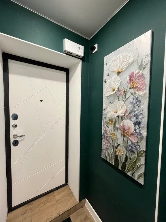 Студия в центре с дизайнерским ремонтом и балконом Город в городе