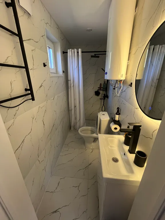 Домик с баней, солярием и джакузи