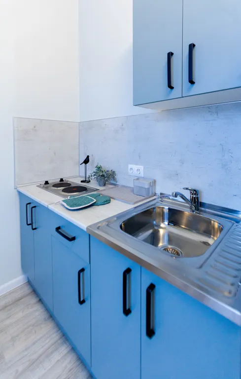 Студия в окружении парков