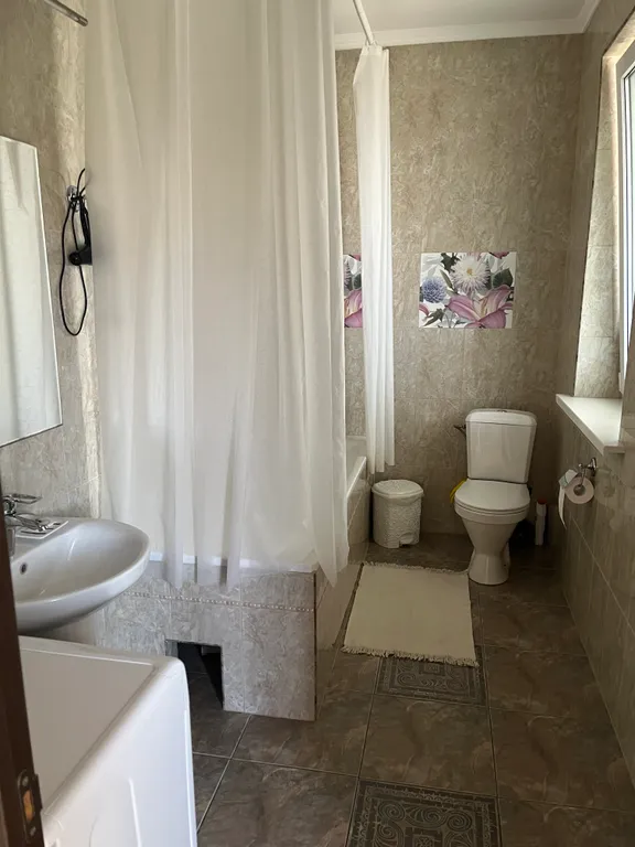 Квартира Квартира Евро трешка в частном секторе г Геленджик, 250 м. до моря — Геленджик