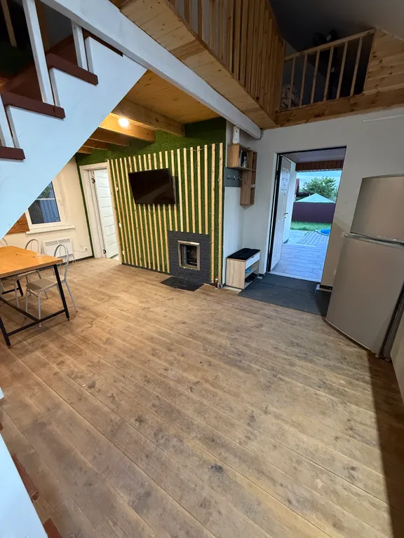 Дом с баней и бассейном на снт Металлург