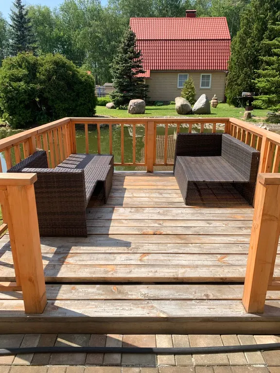 Дом с баней, бассейном и караоке