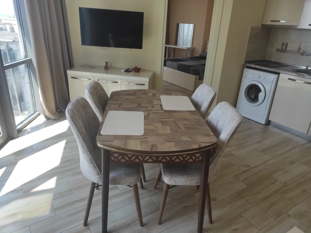 Солнечные апартаменты с видом на море