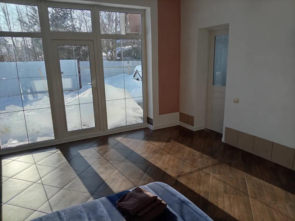 Просторный уютный коттедж