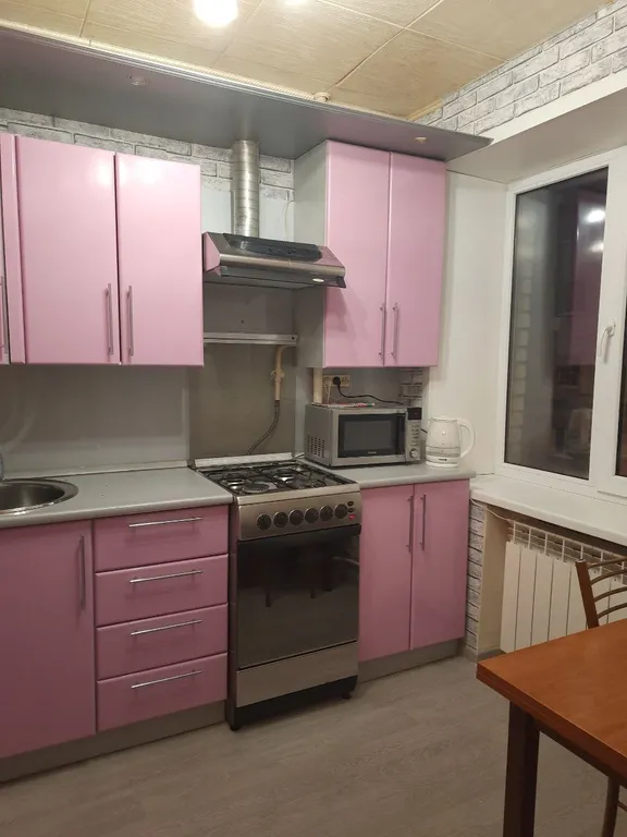 Однушка возле ледового