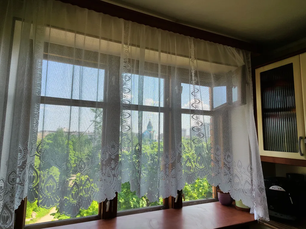 Апартаменты с видом на церковь и парк