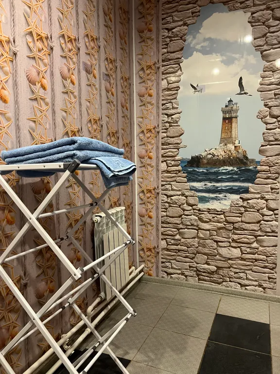 Уютный бревенчатый двухэтажный дом