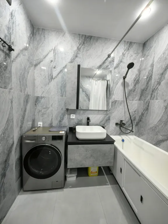 Евро 3х комнатная квартира рядом с площадью Победы и Горным воздух 5ми