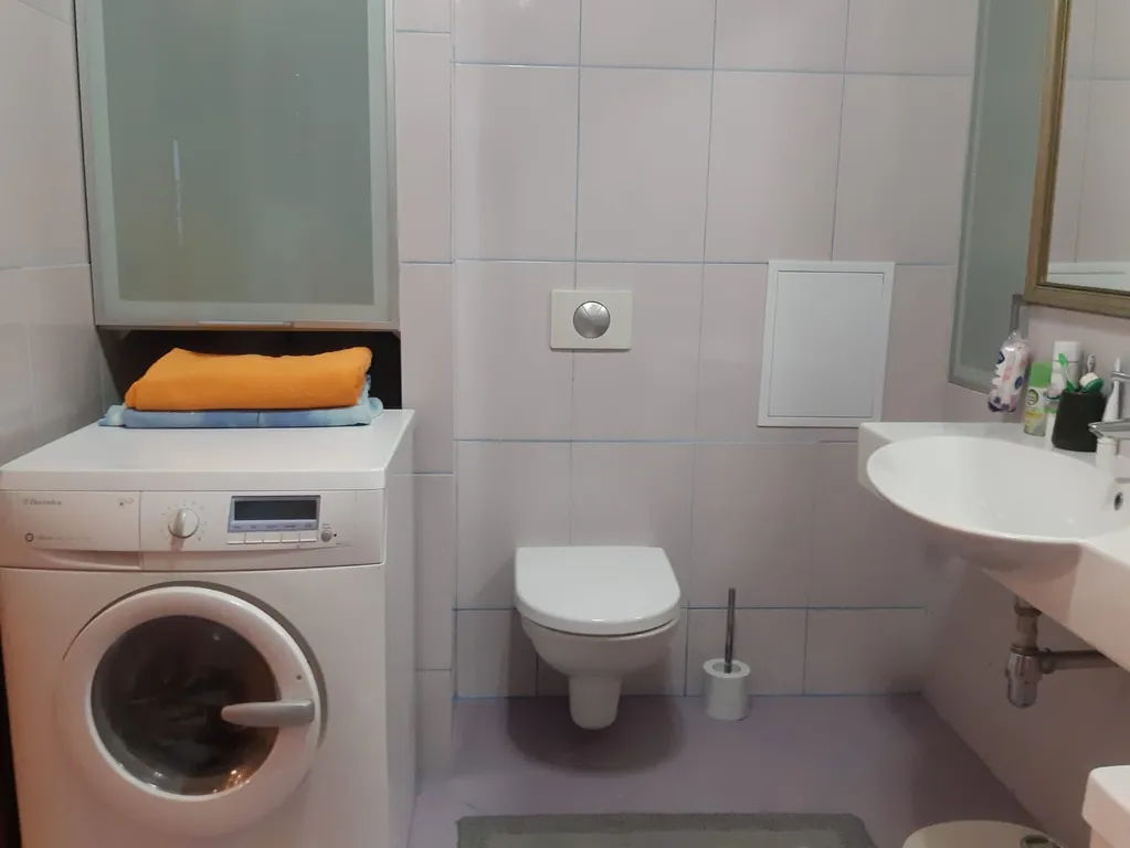 Комната в двух комнатной квартире