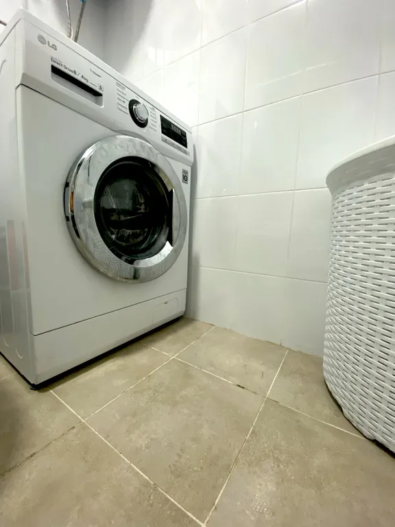 Семейная квартира с бассейнами