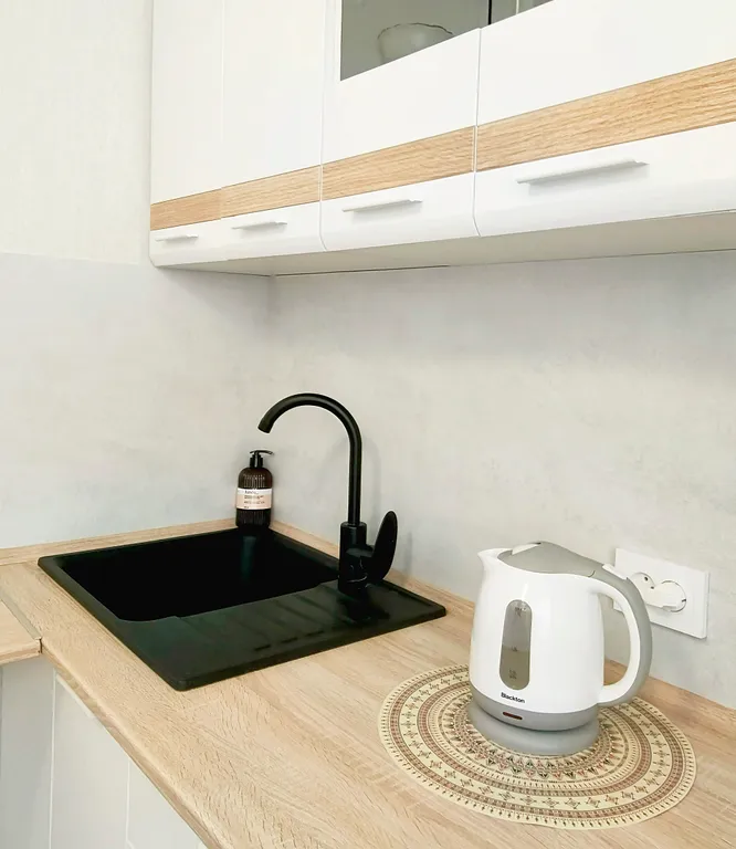 Уютная на Сурова 9