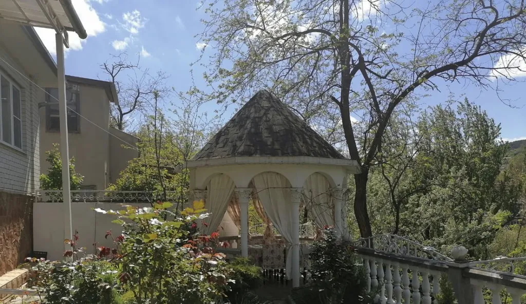 Коттедж Домик с беседкой — аренда посуточно в Кисловодск