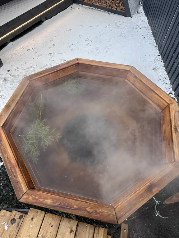 Уютный дом у подножья горы Белая