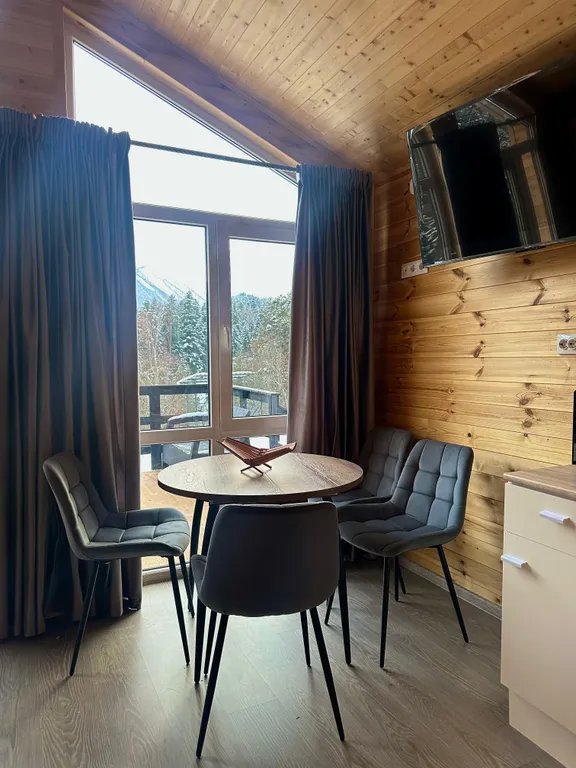 Коттедж Барнхаус с видом на горы и реку — Архыз