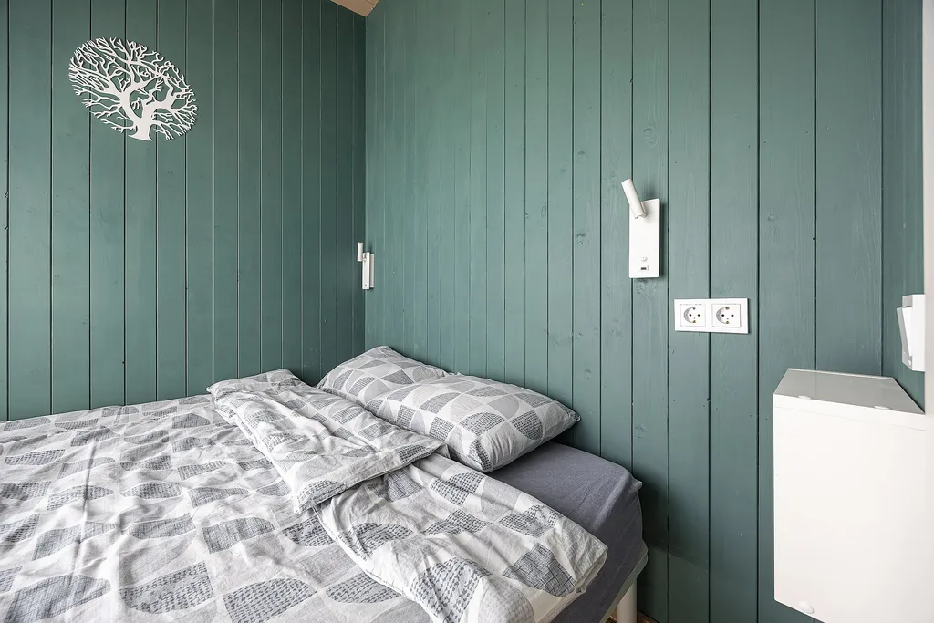 Коттедж Уютный новый домик в городе с горячей купелью — Новопокровское