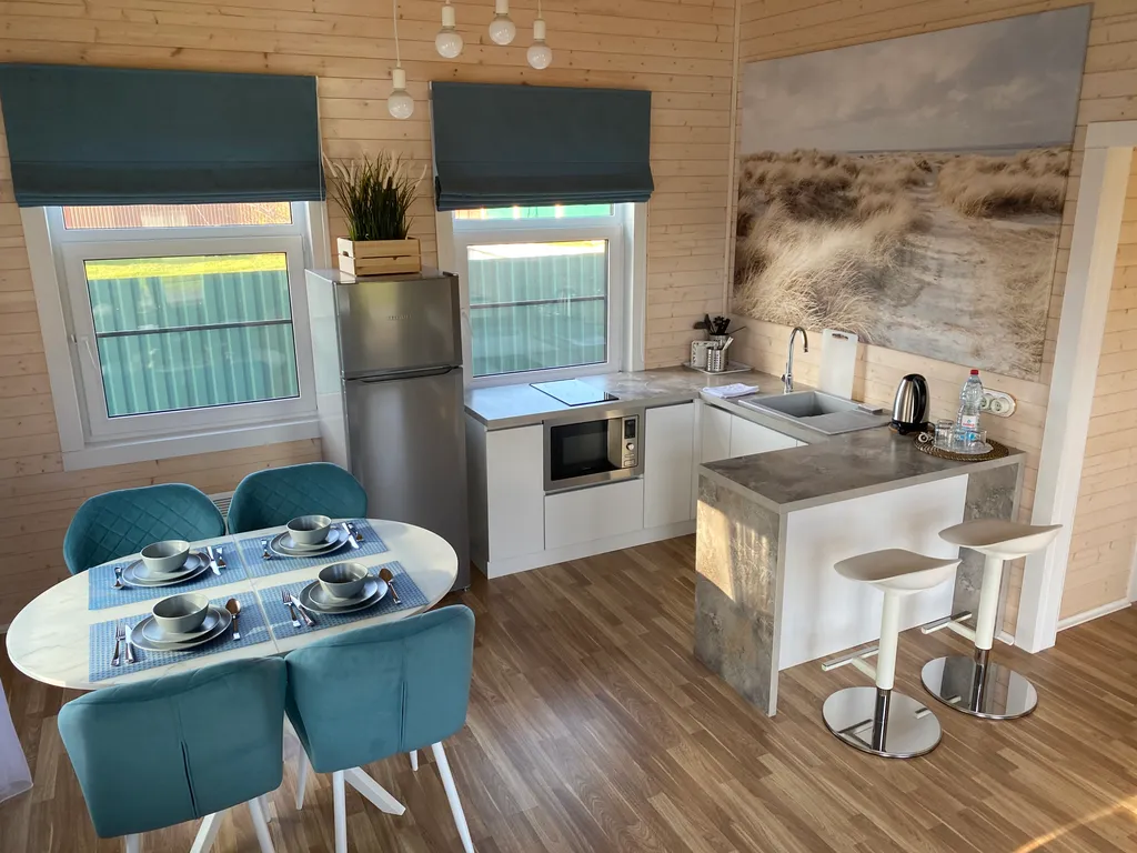 Коттедж 3-комнатный Дом — Денежниково