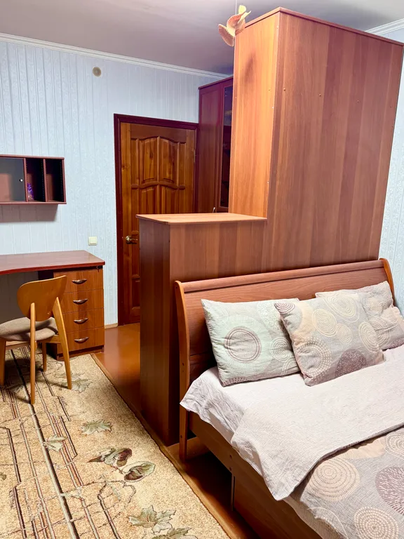 Три балкона, три стороны света, три настроения