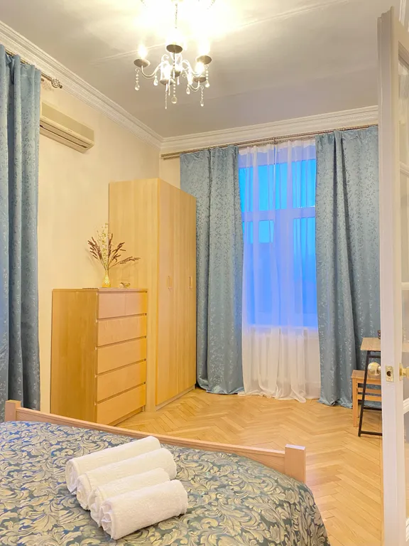 Квартира Уютная трехкомнатная квартира на Охотном ряду. — Москва