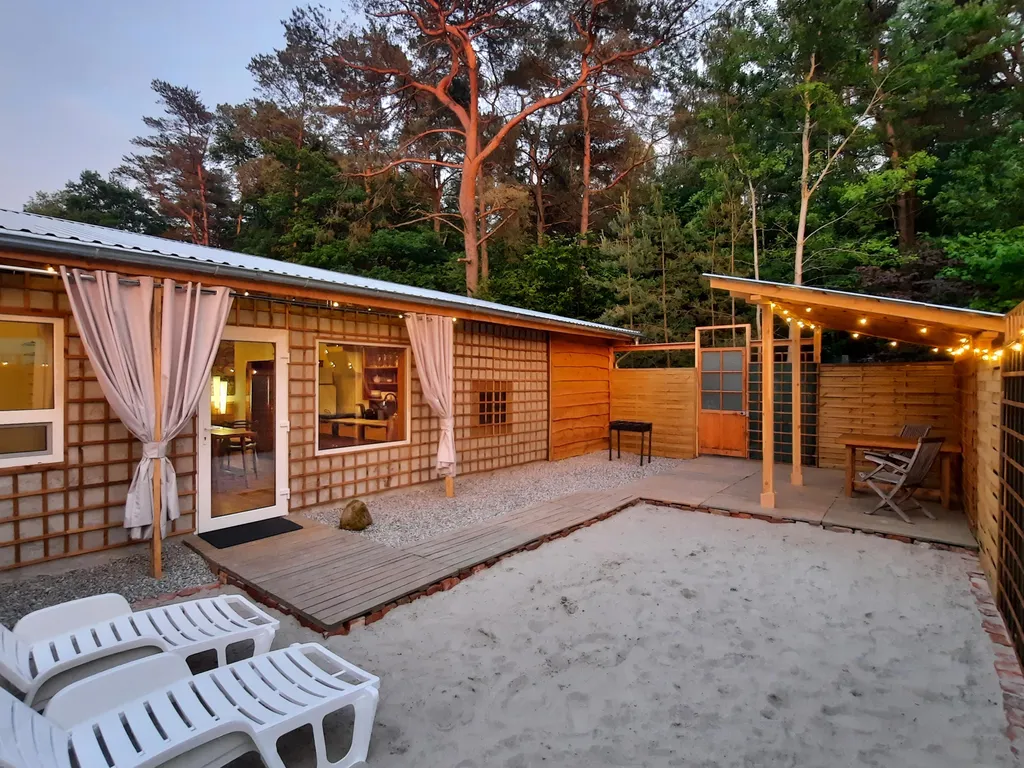 Коттедж Дом для 2-х на море — аренда посуточно в Янтарный