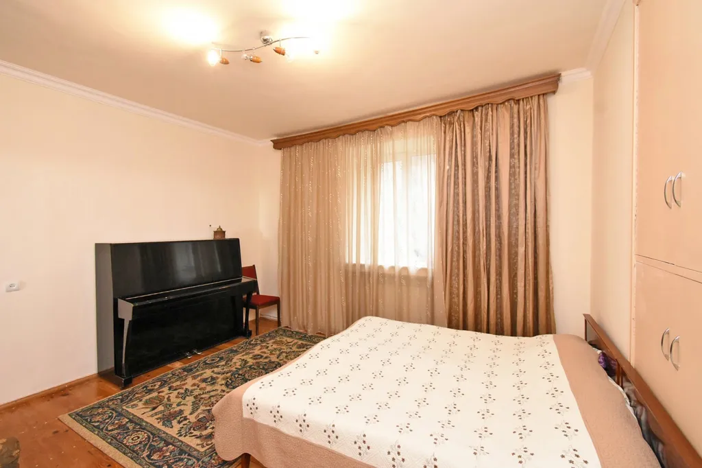 Апартаменты с панорамным видом центра Еревана и горы Арарат