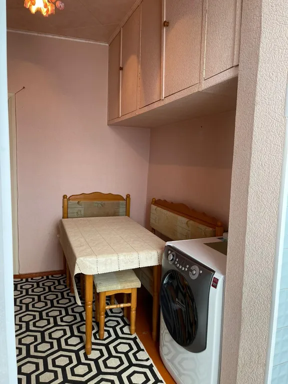 Двухкомнатная квартира в центре Пицунды