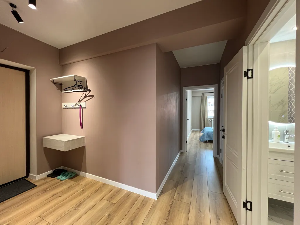 Теплая 2-я квартира на остановке Боевая без оплаты за финальную уборку