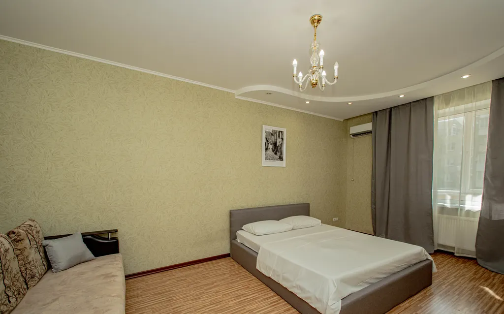 Квартира у СГЮА на новой набережной