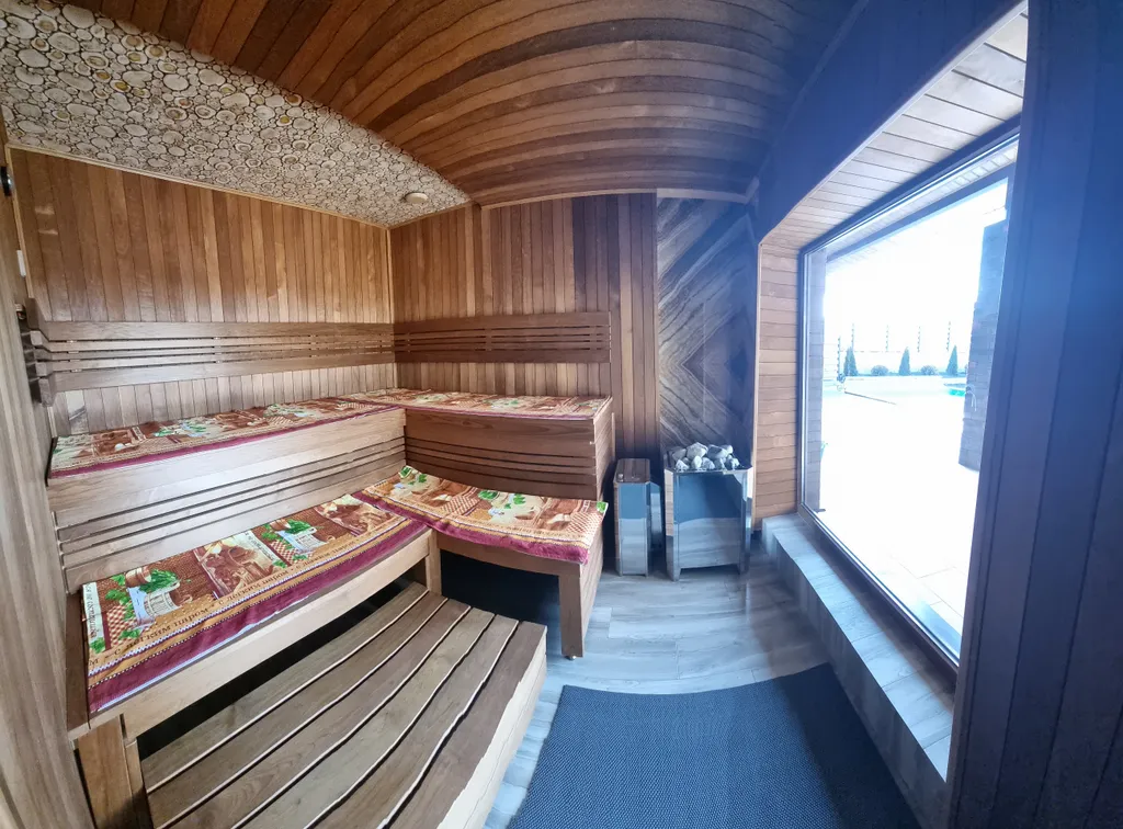 Уютный дом с термальным бассейном и баней