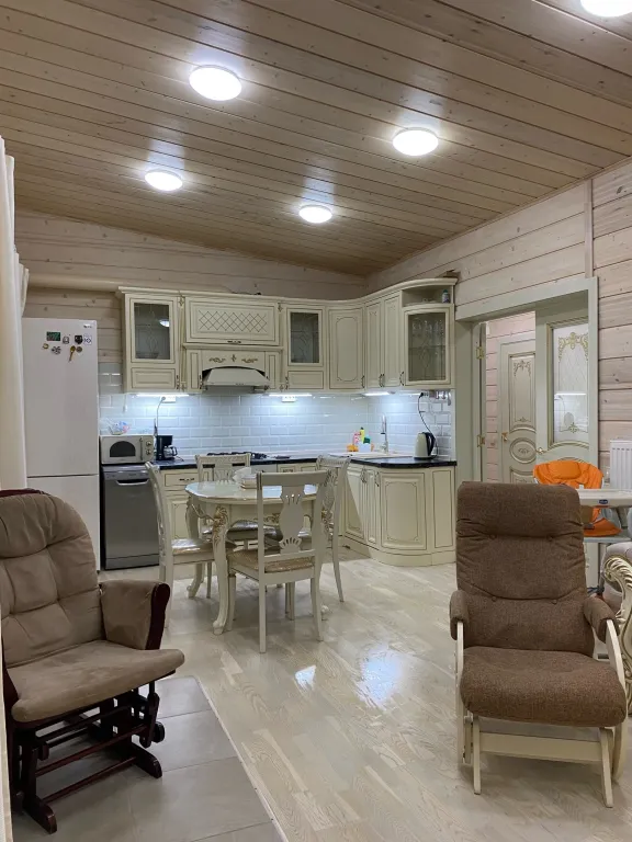 Коттедж Загородный дом с видом на озеро — аренда посуточно в Васильево