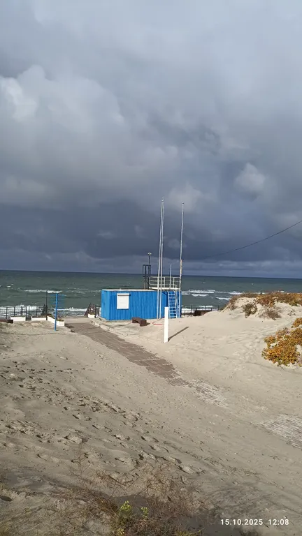 Просторная квартира в доме рядом с морем и парком